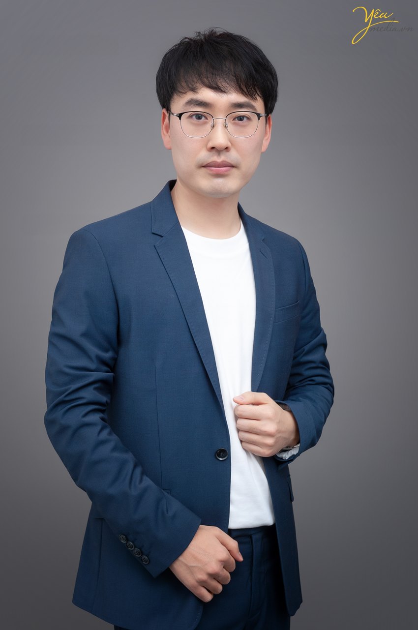 korean portrait photo background studio cv business hanoi studio vietnam ha noi korea