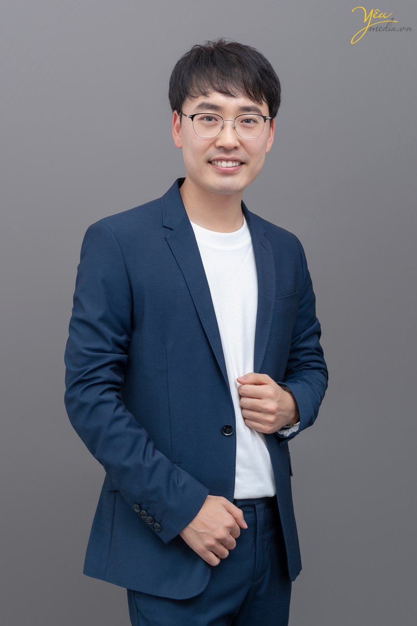 korean portrait photo background studio cv business hanoi studio vietnam ha noi korea