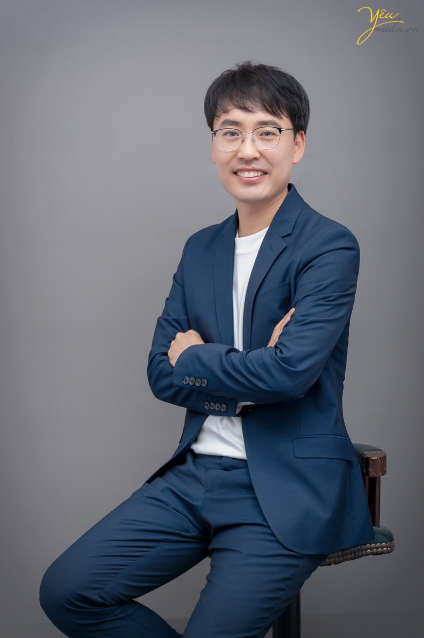 korean portrait photo background studio cv business hanoi studio vietnam ha noi korea