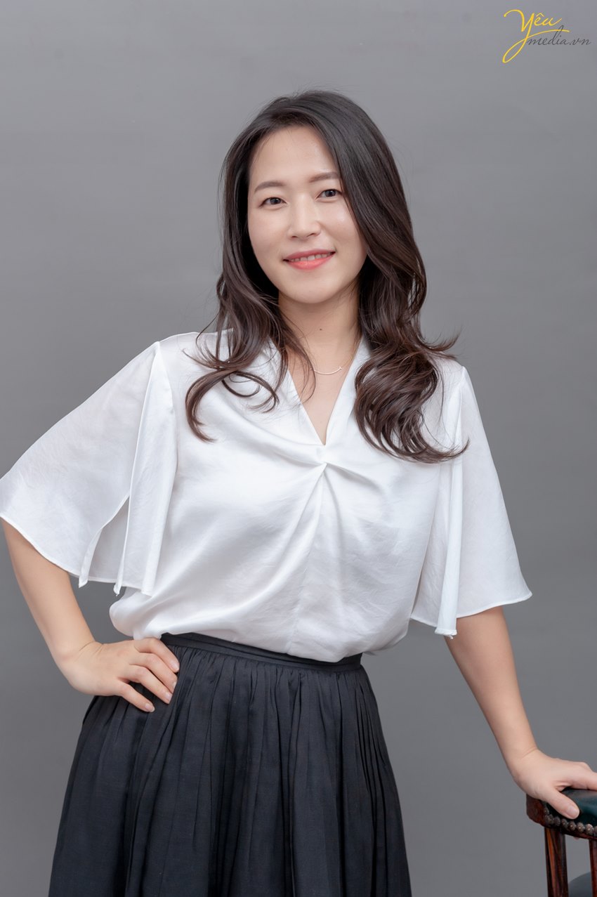 korean portrait photo background studio cv business hanoi studio vietnam ha noi korea