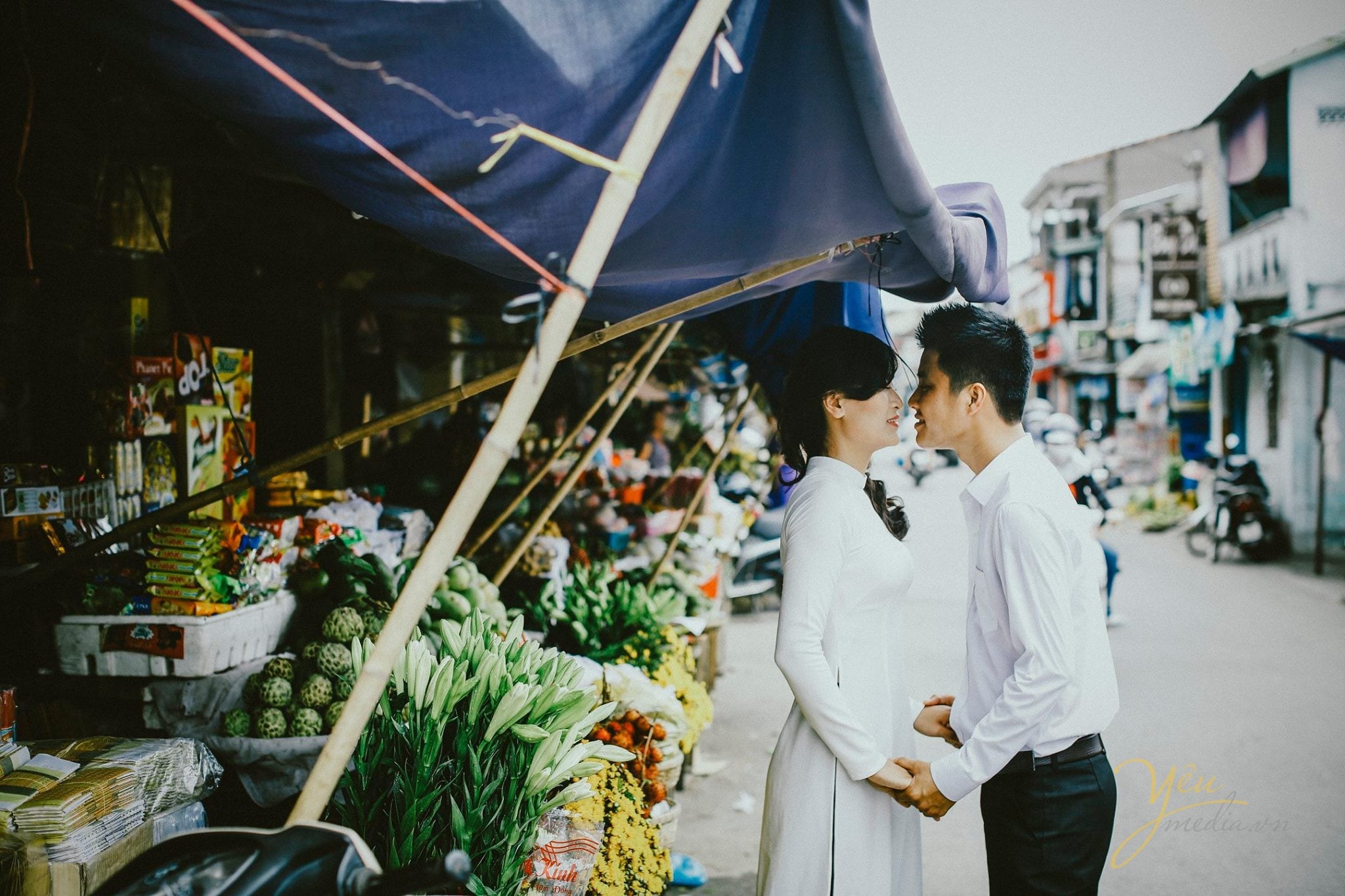 khung cảnh chợ thân thương, gần gũi