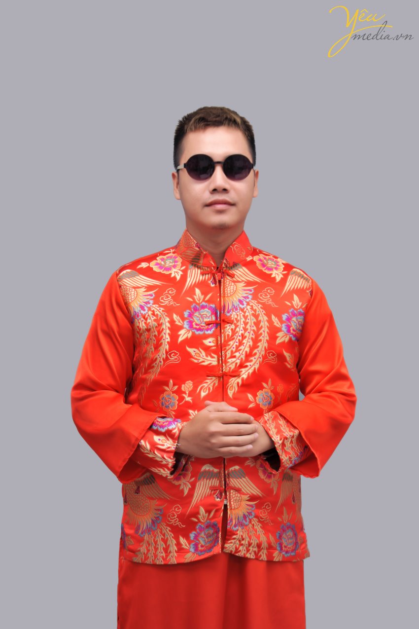 Trung Quốc là một đất nước có nền văn hóa lâu đời đã trải qua nhiều triều đại khác nhau, chính vì vậy mà trang phục của Trung Quốc khá là đa dạng. Hơn hết, sự cuốn hút của du khách đó chính là mỗi triều đại đều có những đặc sắc riêng.