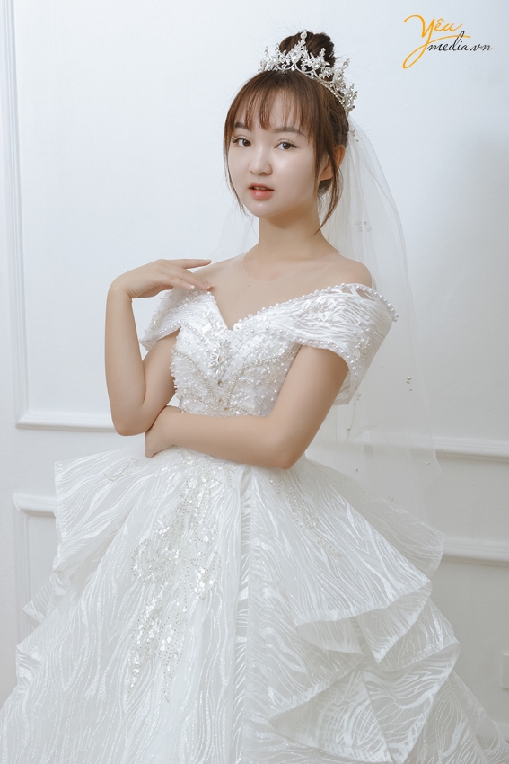 Váy cưới Lizi