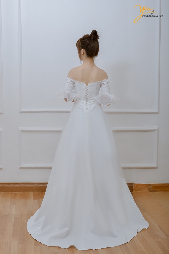 Váy cưới Vala