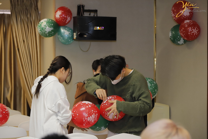 Sự kiện Frohe Weihnachten của các bạn sinh viên