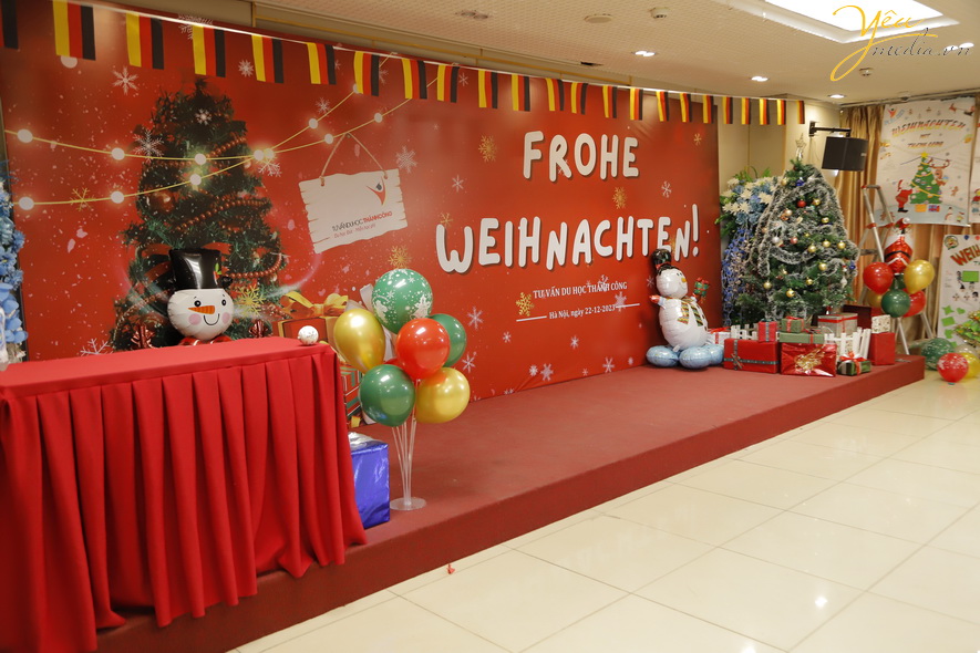 Sự kiện Frohe Weihnachten của các bạn sinh viên
