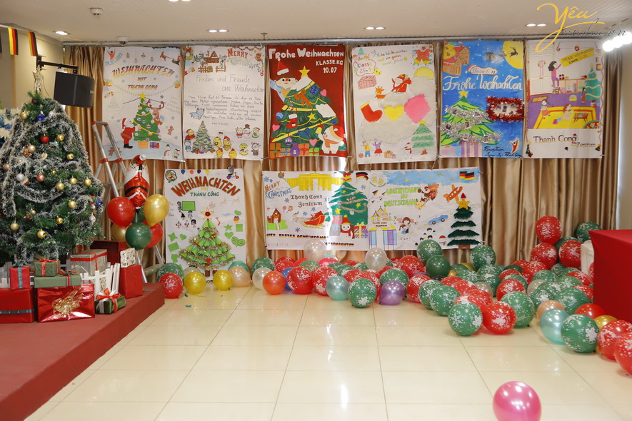 Sự kiện Frohe Weihnachten của các bạn sinh viên