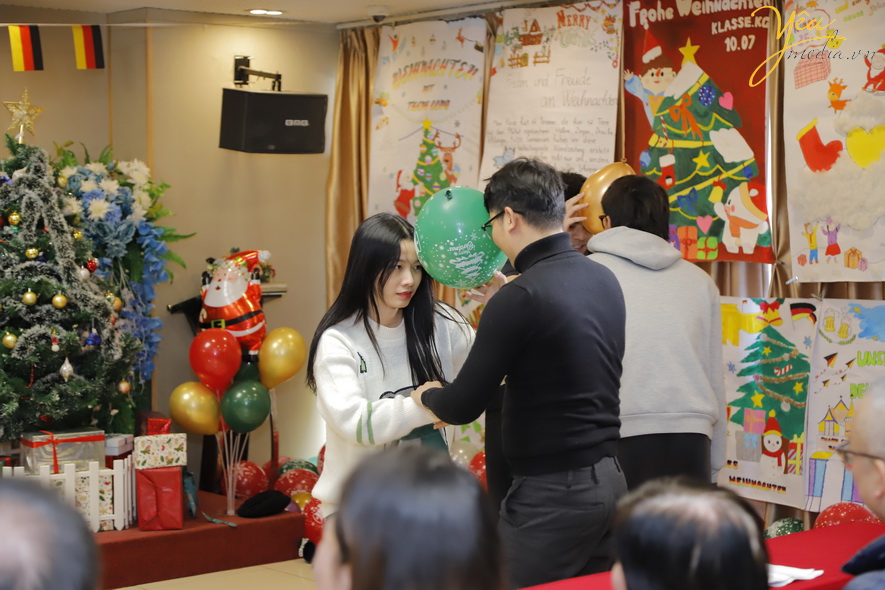 Sự kiện Frohe Weihnachten của các bạn sinh viên