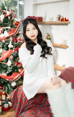 Bộ ảnh đón giáng sinh của bạn gái khuê Lâm