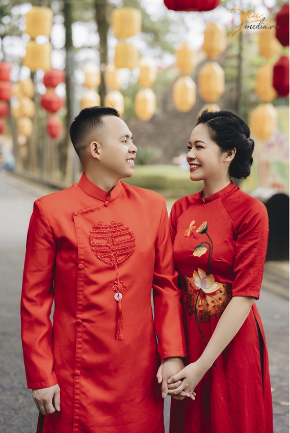 Bộ ảnh cưới mùa thu nội thành Hà Nội đẹp đến nao lòng.
