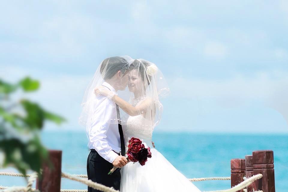 Chụp ảnh cưới tại phim trường ONE Hưng Yên