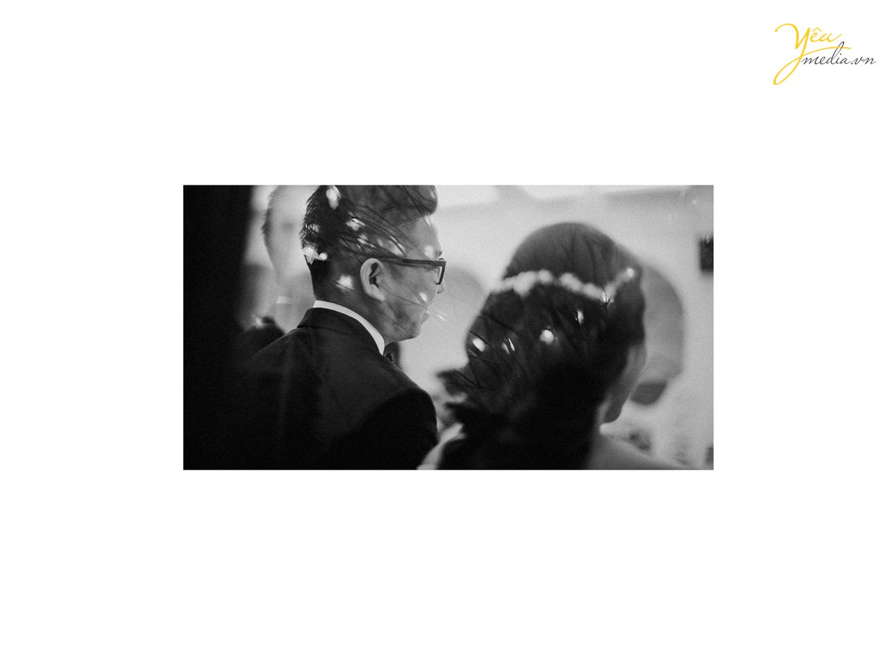 chụp ảnh phóng sự cưới black and white