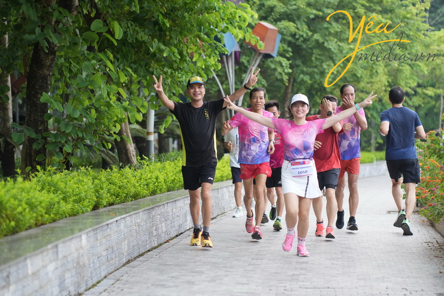 Chụp ảnh giải chạy chào mừng 17 năm thành lập Vidifi "Vidifi Run 2024"