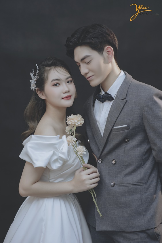 Bộ ảnh cưới phong cách Hàn Quốc siêu tình cảm trong studio