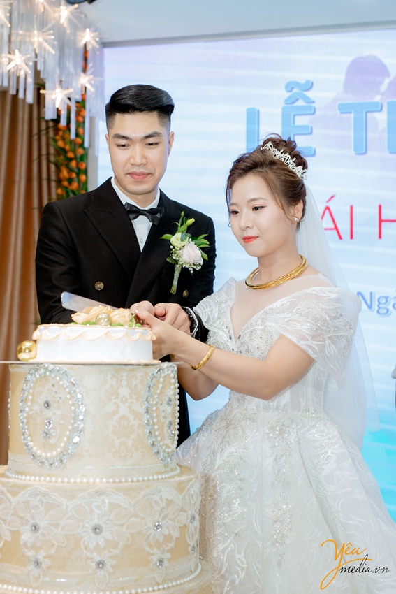 Ảnh chụp ngày đám cưới đôi Thái Hải - Ngọc Ánh