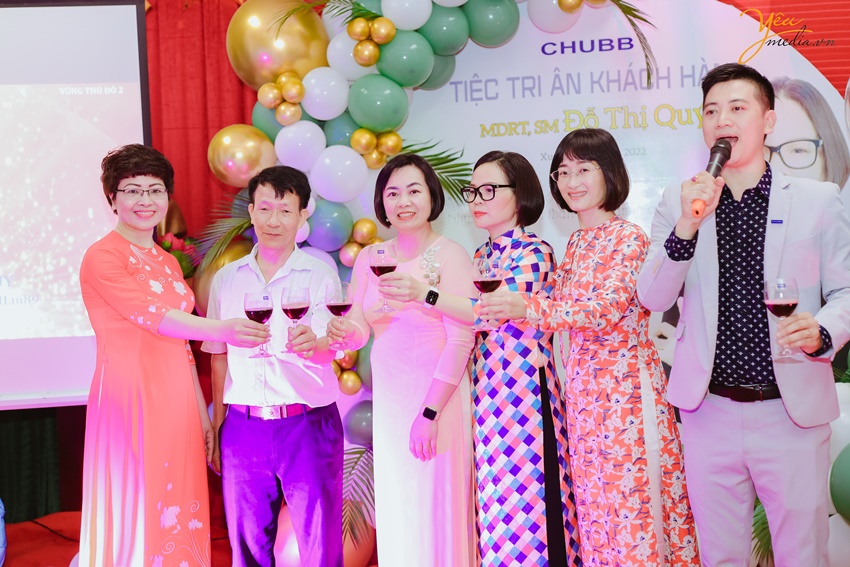 Ảnh chụp sự kiện buổi tri ân khách hàng của chị Quý - bảo hiểm Chubb Life