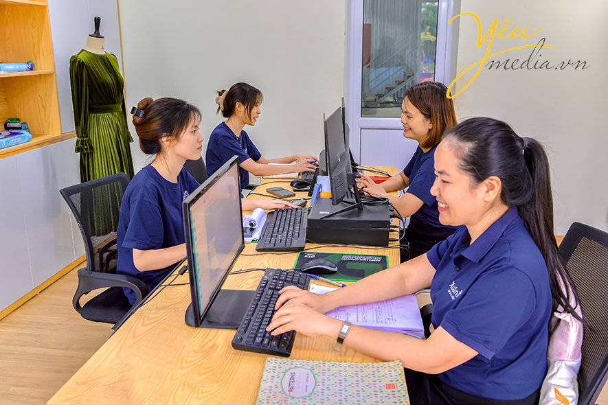 Không gian công ty  về ngành may mặc tại Đông Anh ,Hà Nội