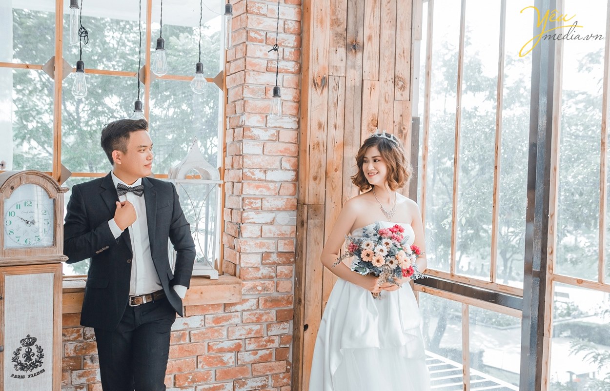 chụp ảnh cưới phong cảnh tây ở hà nội có địa điểm nào