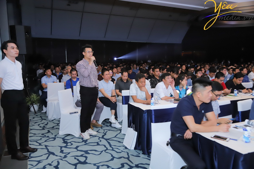 Bộ ảnh sự kiện 'Talkshow chiến lược đầu tư tăng trưởng' tại trung tâm hội nghị quốc gia