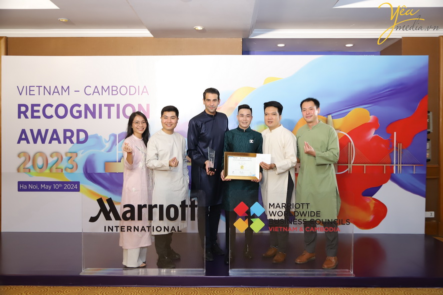 Chụp ảnh sự kiện Marriott Intermational và in ảnh lấy ngay
