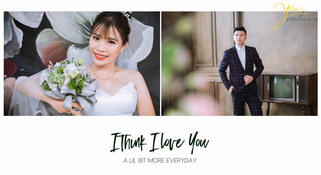 Đến với Smiley Ville du khách sẽ đi du lịch vòng quanh thế giới, chiêm ngưỡng các danh lam thắng cảnh nổi tiếng được tái hiện lại như Quảng trường ánh sáng, Cầu tình yêu Des Art của Pháp, Nhà nghiêng Crooked House Poland, Hòn đảo thiên đường Santorini, những ngôi nhà sắc màu của Venice, Bến thuyền Caribean Nhật Bản, Ngôi nhà nhỏ trên thảo nguyên với những chàng cao bồi Mỹ, không gian Coffee vintage thơ mộng và vô vàn những concept phục dựng mô phỏng những con phố cổ Hà Nội, những ngôi nhà gỗ của Nhật Bản đáng yêu. Với 80% quần thể sinh thái là các loại hoa quý hiếm, độc, lạ được quy hoạch và tạo hình nghệ thuật đã làm nên một không gian tuyệt vời đem đến cho du khách không khí trong lành và những giây phút thư giãn, thoải mái. Luôn tiên phong trong việc sáng tạo, đưa ra ý tưởng mới, cập nhật các bối cảnh mới, chuyển động và thay đổi liên tục, Smiley Ville được biết đến là thiên đường chụp ảnh cưới, địa điểm sống ảo của giới trẻ, là sân chơi và cầu nối cho những người yêu nghệ thuật, điện ảnh. Yêu Media hân hạnh phục vụ khách hàng Đức - Huy trong việc chụp ảnh cưới tại phim trường bậc nhất Hà Nội này với gói combo album của mình.