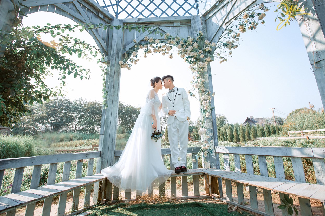 {Review} Phim trường Santorini pack mới 2018? Giá vé vào cổng?