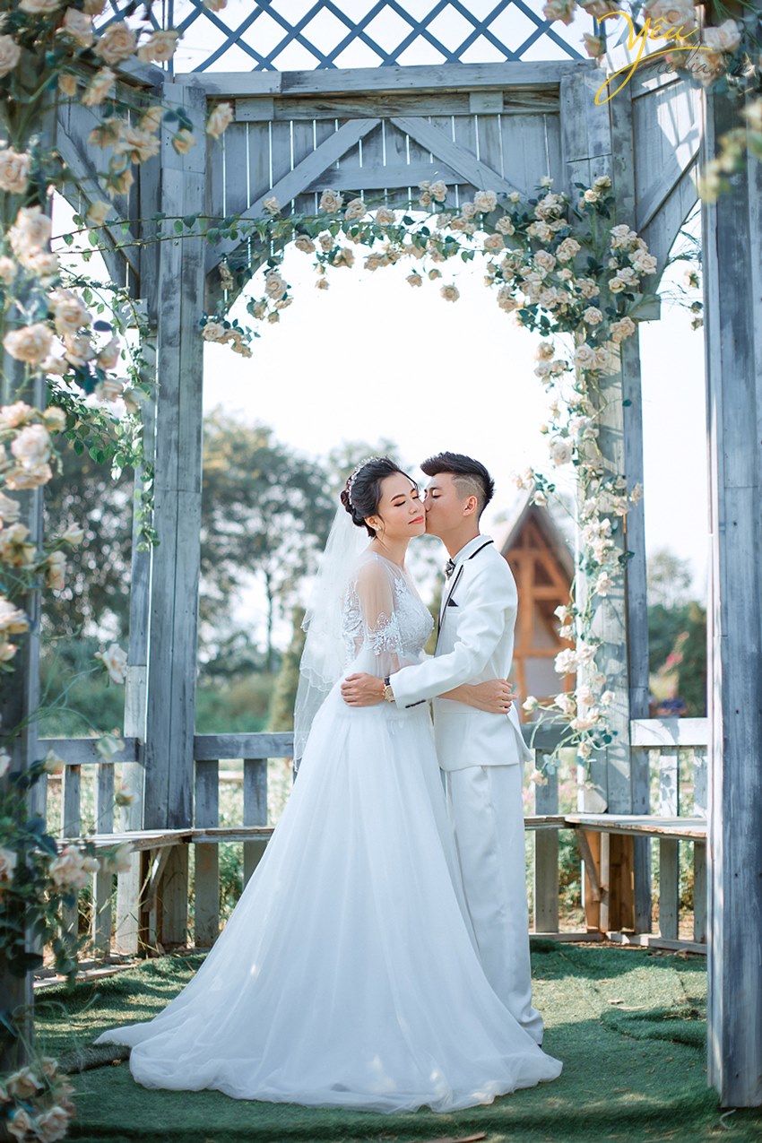 6 phim trường chụp ảnh cưới có bối cảnh đẹp long lanh ở Hà Nội