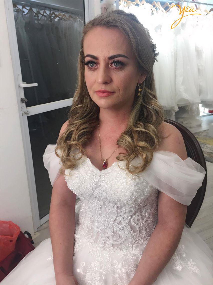 trang điểm cô dâu người nước ngoài