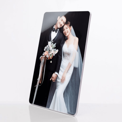 Ảnh cưới làm bằng chất liệu gì