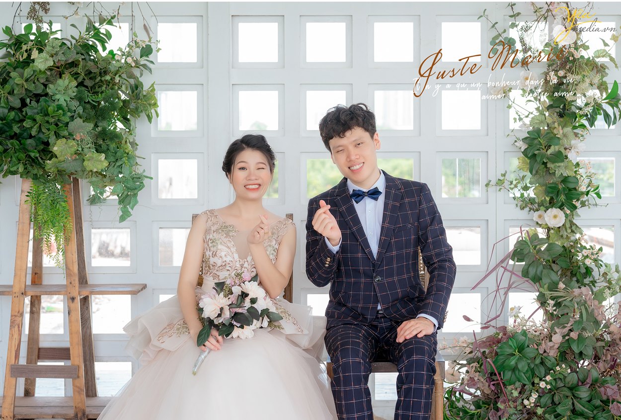 Album ảnh cưới ở phim trường Santorini Park nắng đẹp Hàn Quốc