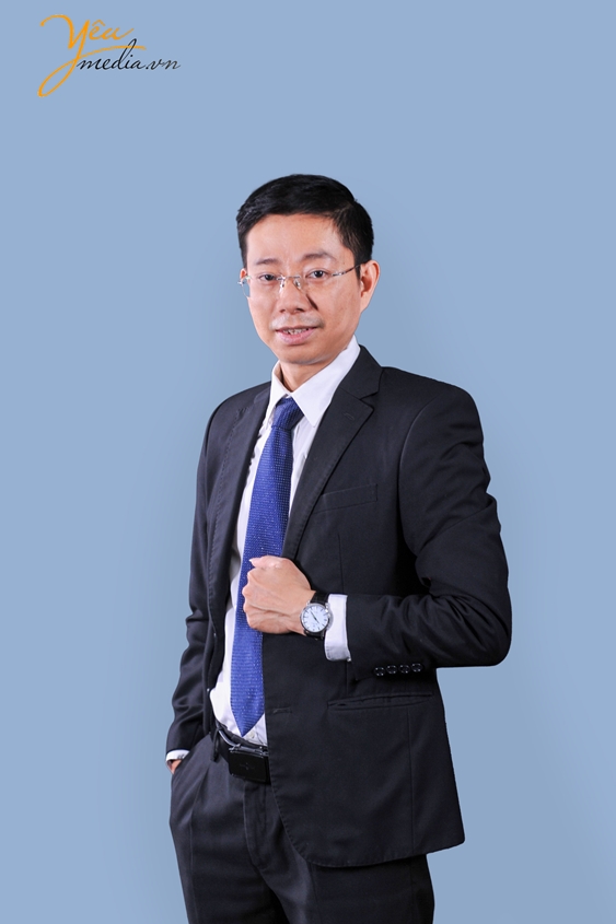 Ảnh chụp chân dung nghề nghiệp ngành bất động sản của anh Xuân Hương