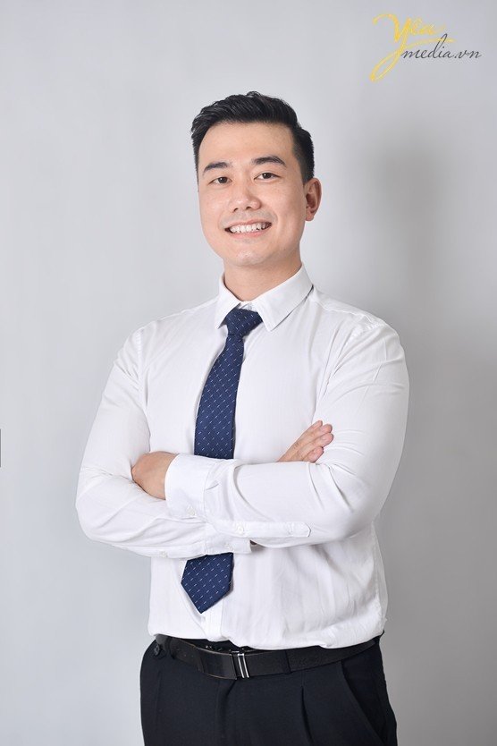 Bộ ảnh doanh nhân đẹp sẽ giúp bạn chỉnh chu về hình ảnh bản thân và tạo thiện cảm với đối tác
