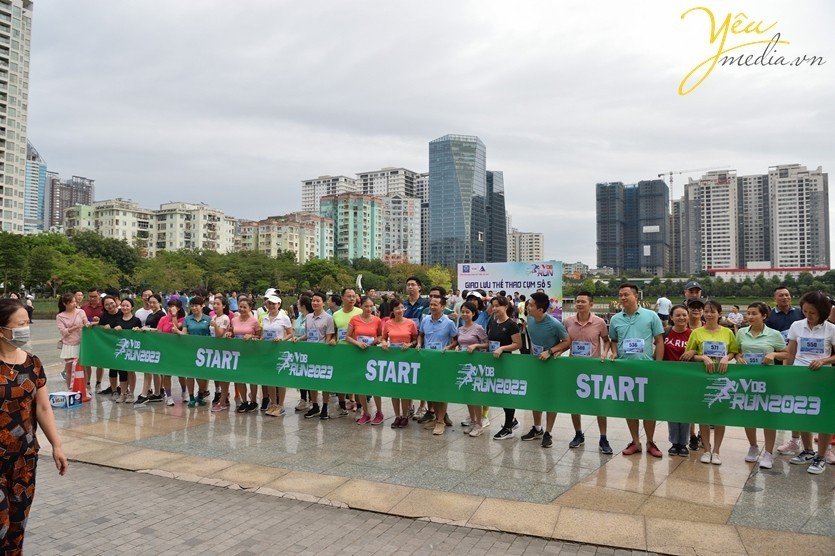 Những khoảnh khắc của hội thi chạy marathon tại hội thể thao cụm số 5 Hà Nội
