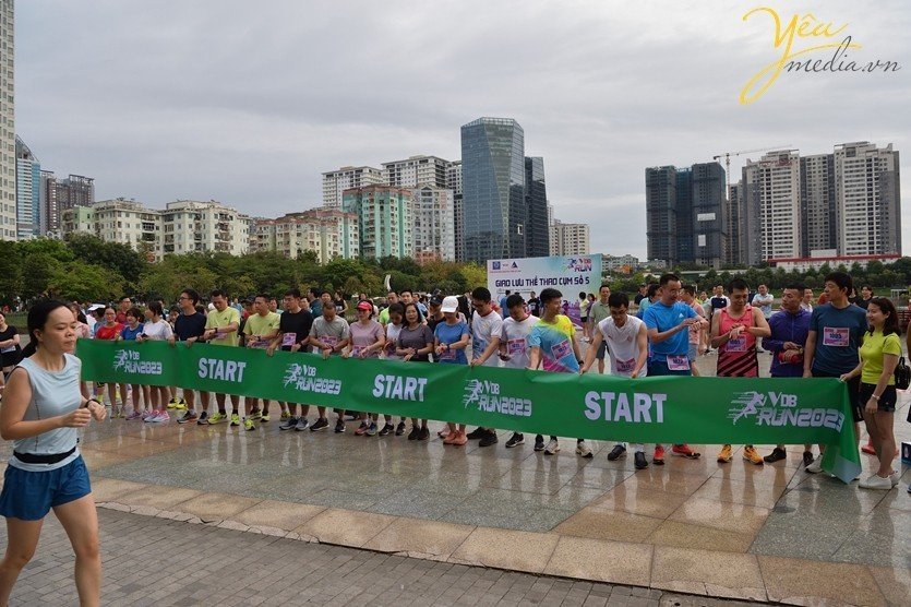 Những khoảnh khắc của hội thi chạy marathon tại hội thể thao cụm số 5 Hà Nội