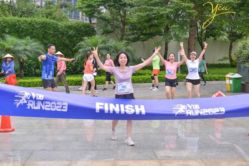 Những khoảnh khắc của hội thi chạy marathon tại hội thể thao cụm số 5 Hà Nội