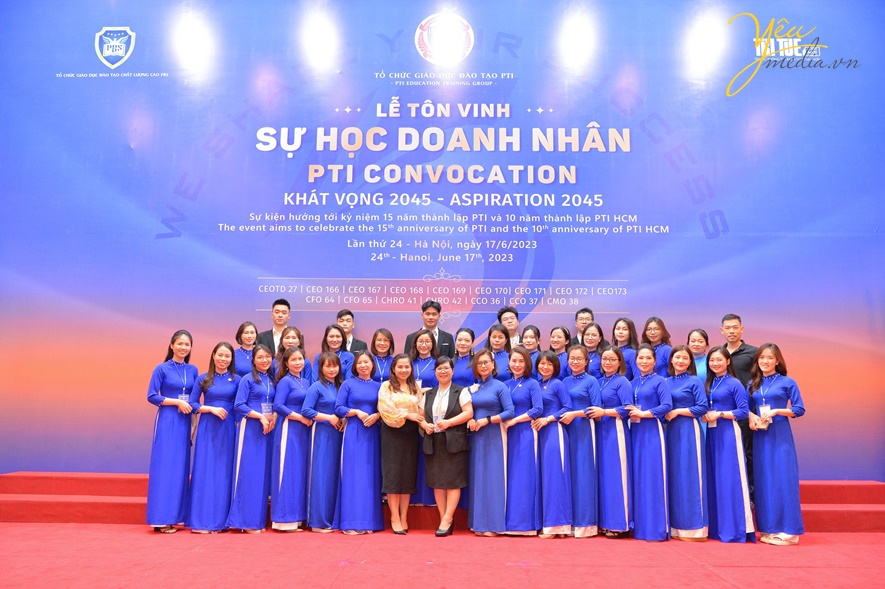 sự kiện tôn vinh sự học doanh nhân PTI convocation
