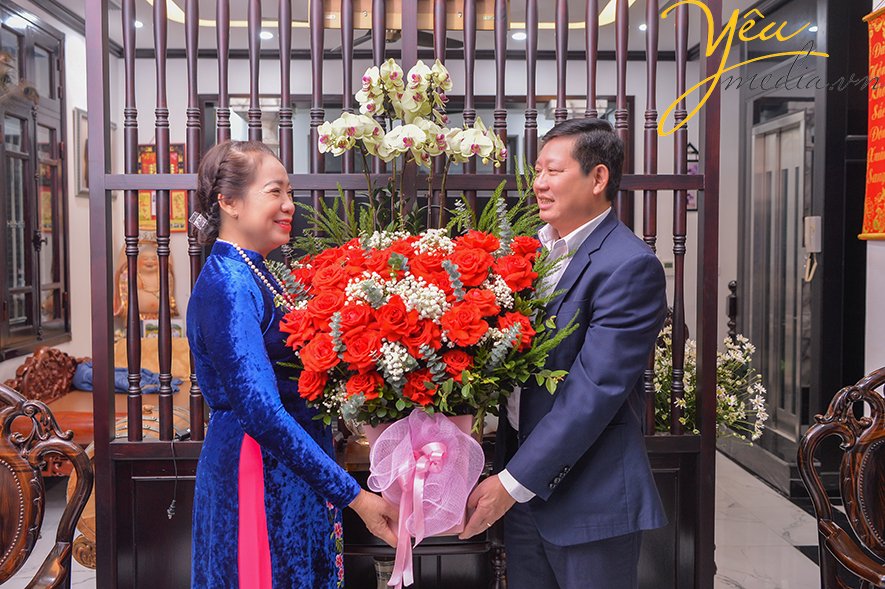 Bộ ảnh gia đình nhà cô Hoa chụp tại nhà