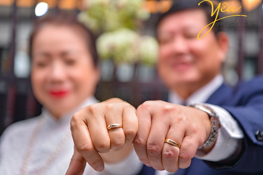 Bộ ảnh gia đình nhà cô Hoa chụp tại nhà