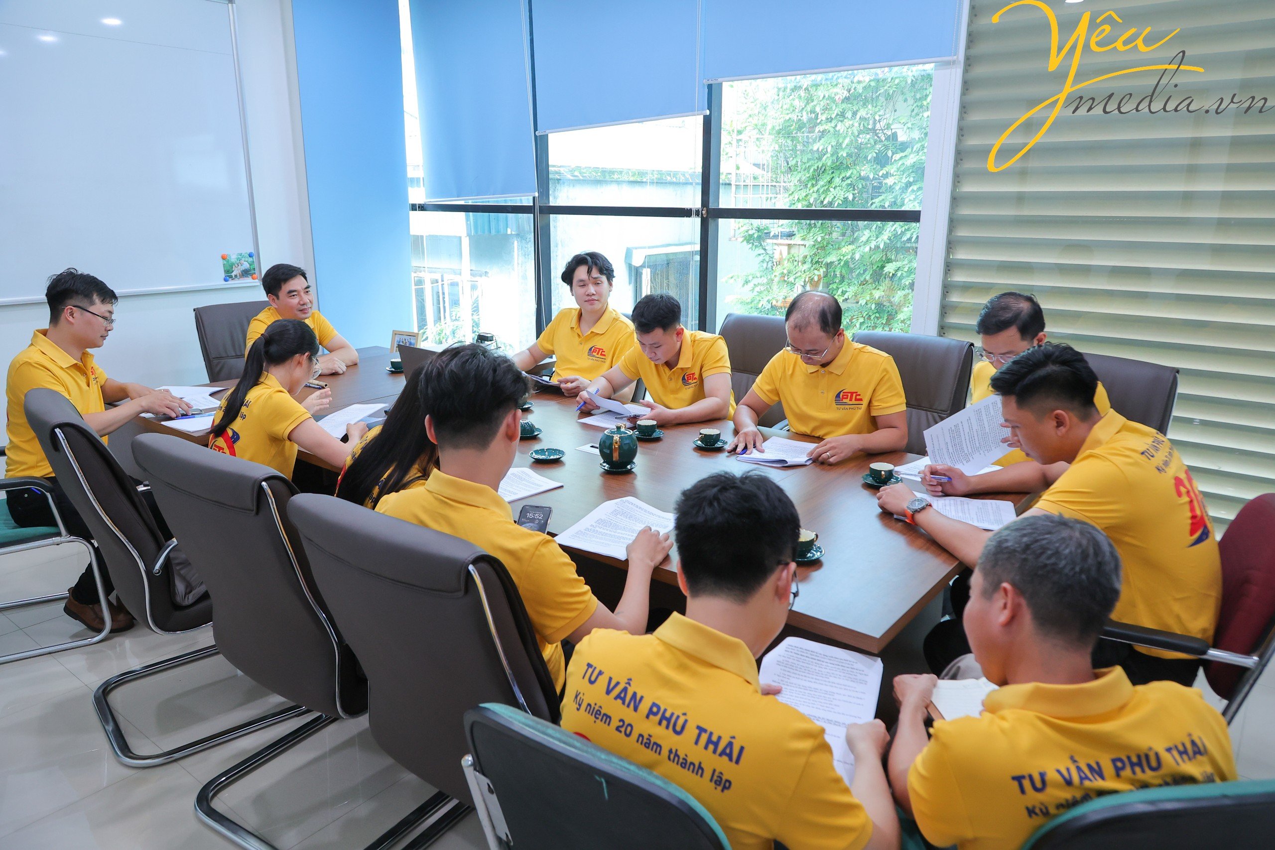 Những lợi ích khi chọn dịch vụ chụp ảnh profile doanh nghiệp