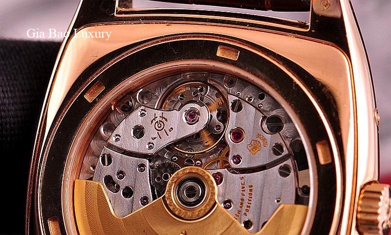 Đồng hồ Patek Philippe Gondolo 5135R-001
