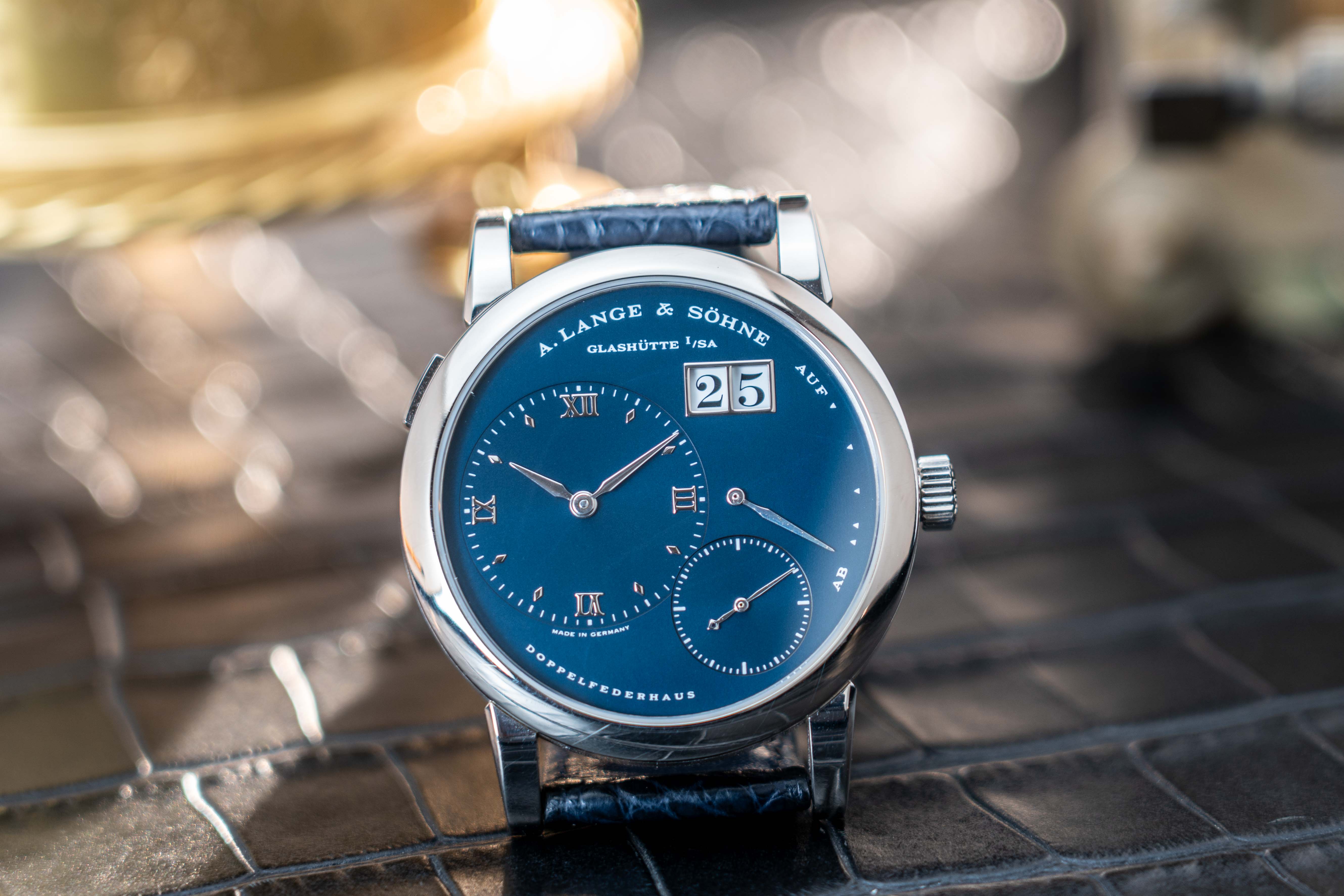 Hình ảnh bởi Gia Bảo: A. Lange & Söhne Lange 1 phiên bản đầu tiên thương hiệu làm mặt số xanh mã hiệu 101.027