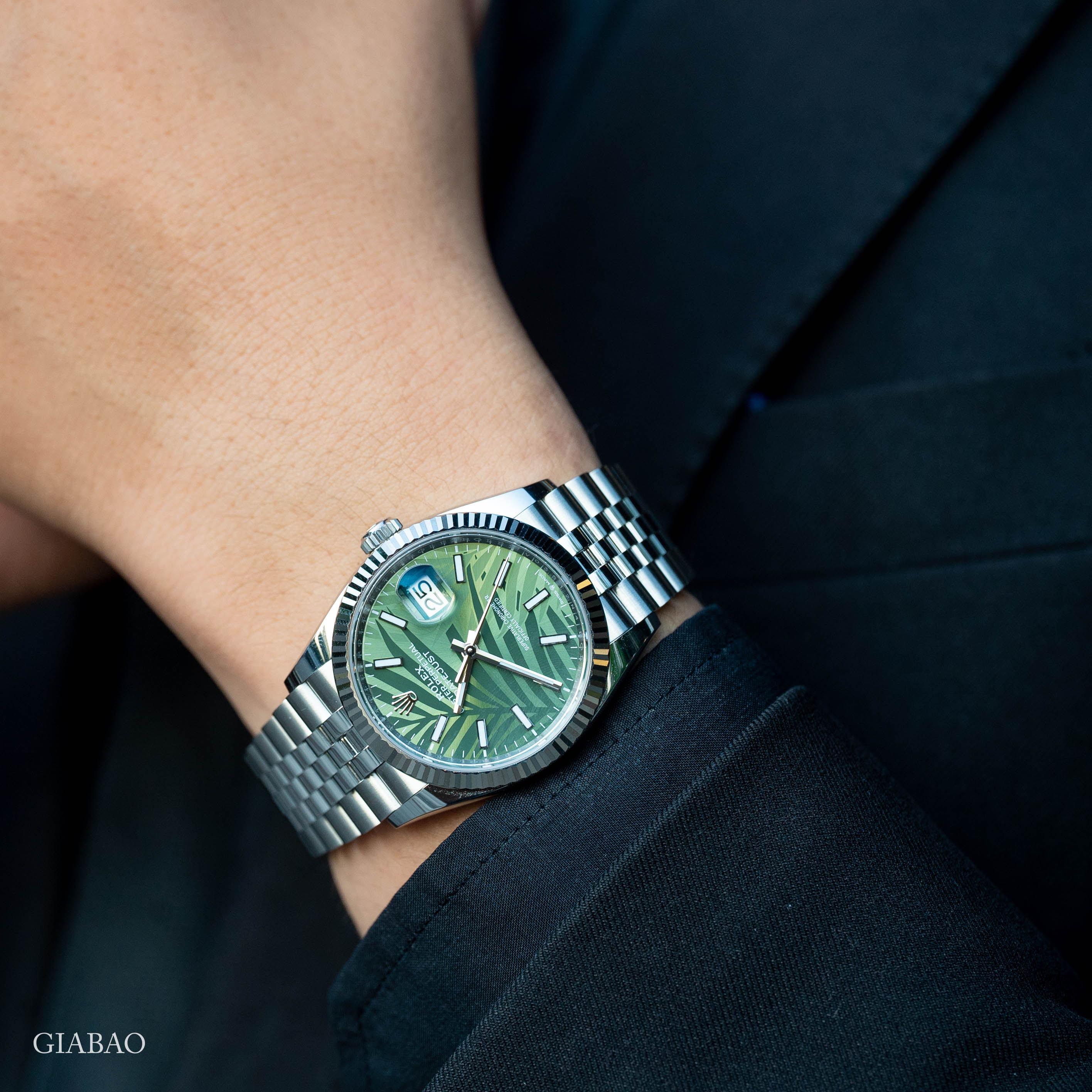 Đồng Hồ Rolex Datejust 36 126234 Mặt Số Cây Lá Nhiệt Đới