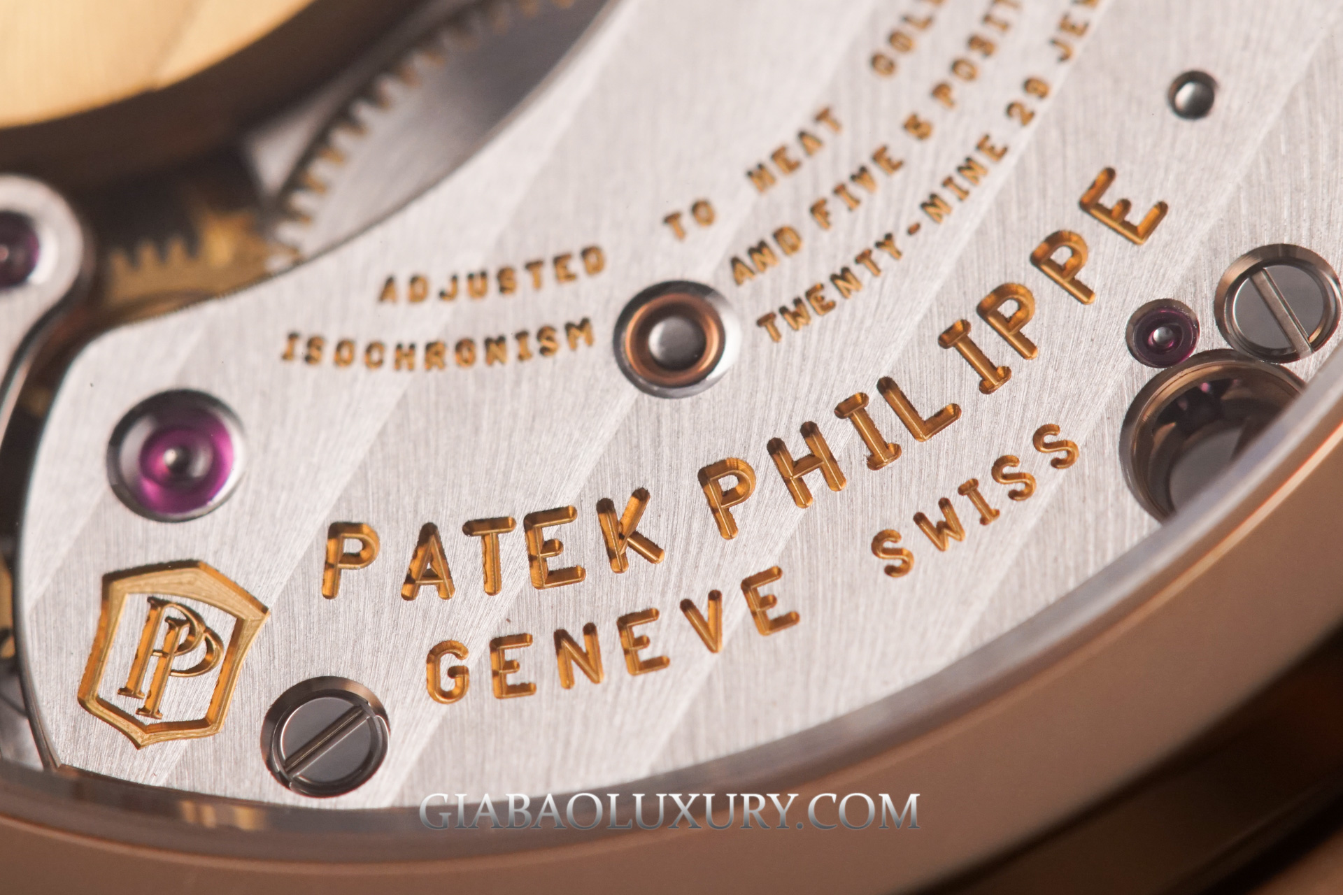 Review đồng hồ Patek Philippe Nautilus 5712R