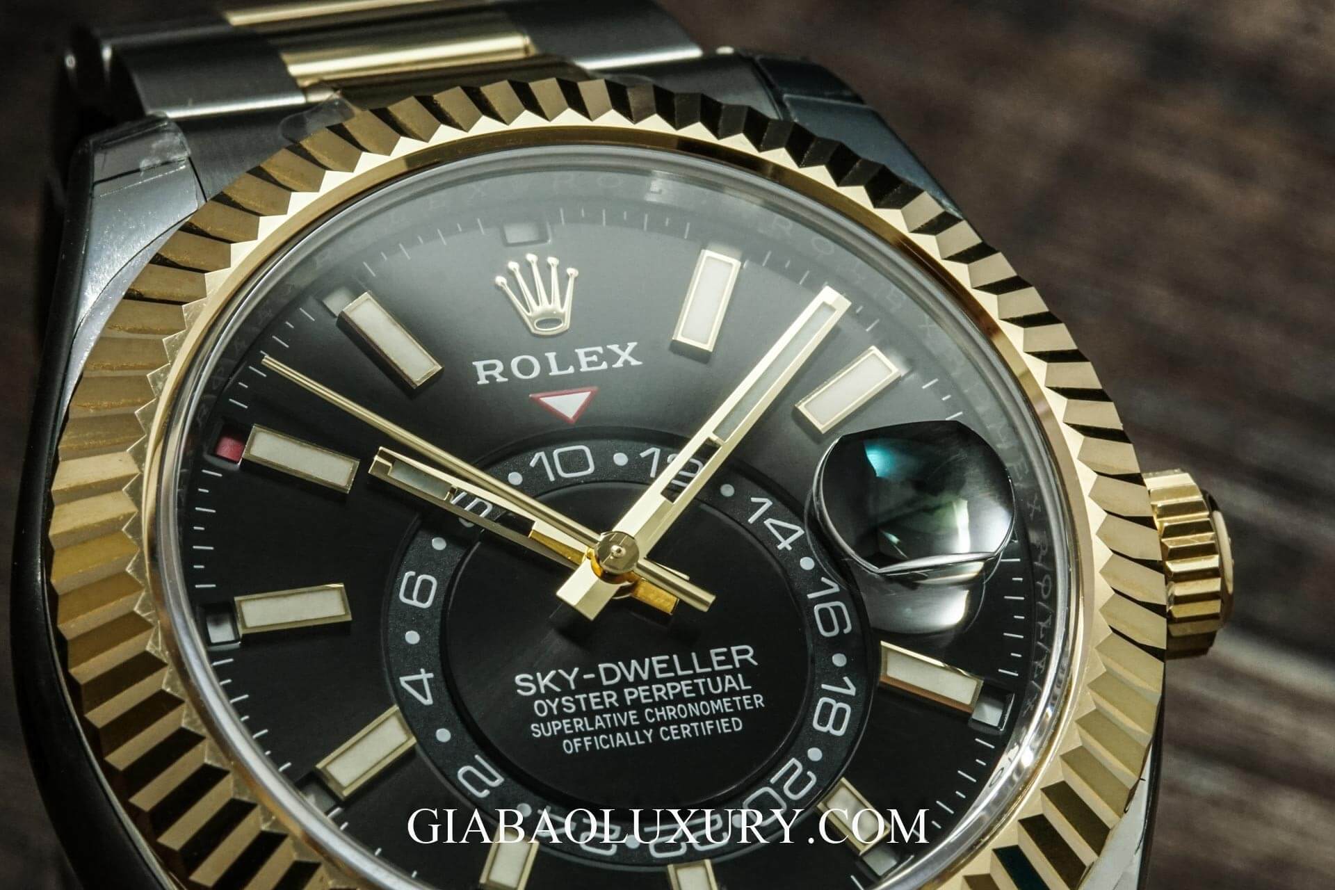 Đồng hồ Rolex Sky-Dweller 326933 40mm