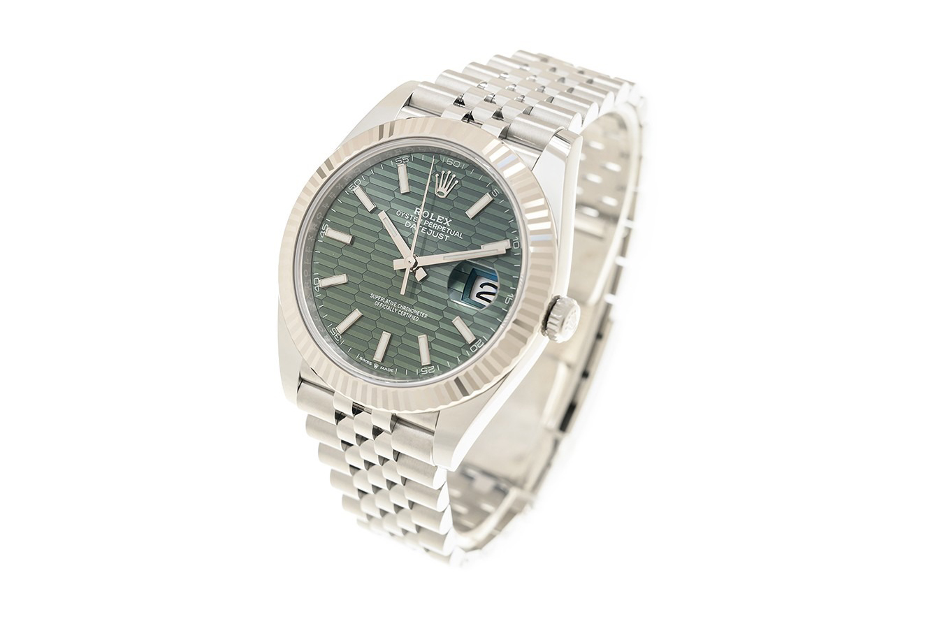 Đồng Hồ Rolex Datejust 41 126334 Mặt Số Xanh Lá Cây Vân Gấp Nếp Đồng Hồ Rolex Datejust 41 126334 Mặt Số Xanh Lá Cây Vân Gấp Nếp