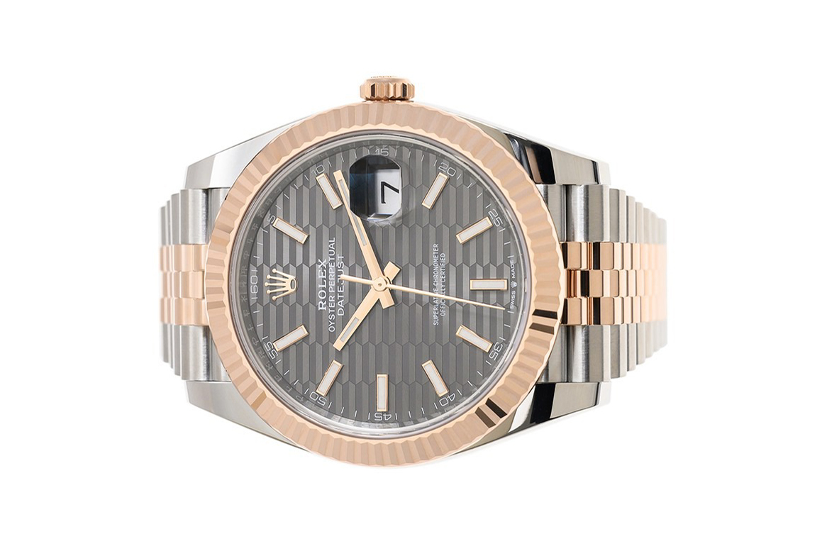 Đồng Hồ Rolex Datejust 41 126331 Mặt Số Xám Đậm Vân Gấp Nếp