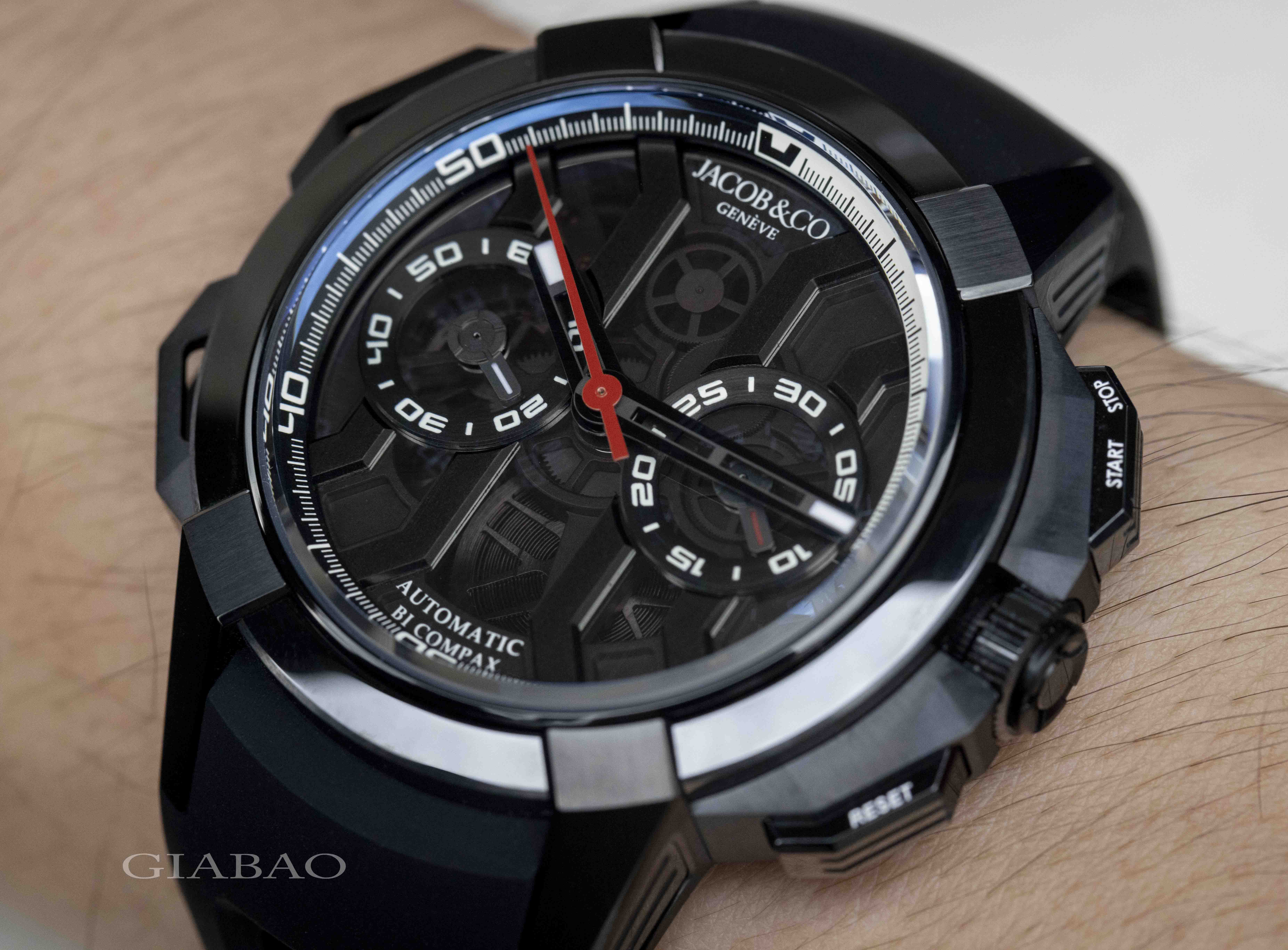 Đồng Hồ Jacob & Co Epic X Chrono Black Titanium Ceramic Bezel EC400.21.AB.AB.A Đồng hồ đeo tay Jacob & Co EPIC X CHRONO EC400.21.AB.AB.ABRUA, vỏ titanium đen và ceramic size 43mm, máy tự động, dây cao su size M, khoá gấp, hàng mới 100%