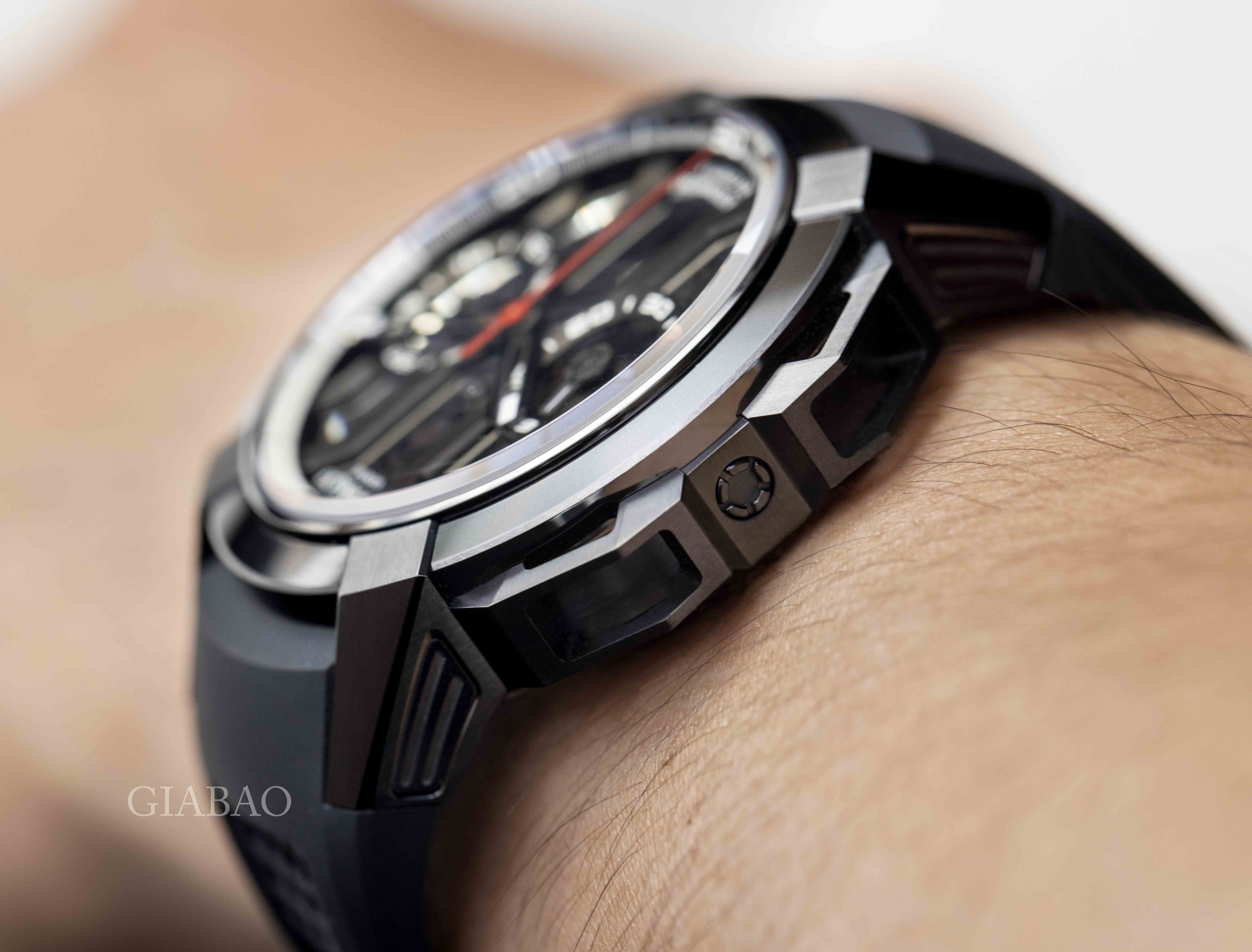 Đồng Hồ Jacob & Co Epic X Chrono Black Titanium Ceramic Bezel EC400.21.AB.AB.A Đồng hồ đeo tay Jacob & Co EPIC X CHRONO EC400.21.AB.AB.ABRUA, vỏ titanium đen và ceramic size 43mm, máy tự động, dây cao su size M, khoá gấp, hàng mới 100%