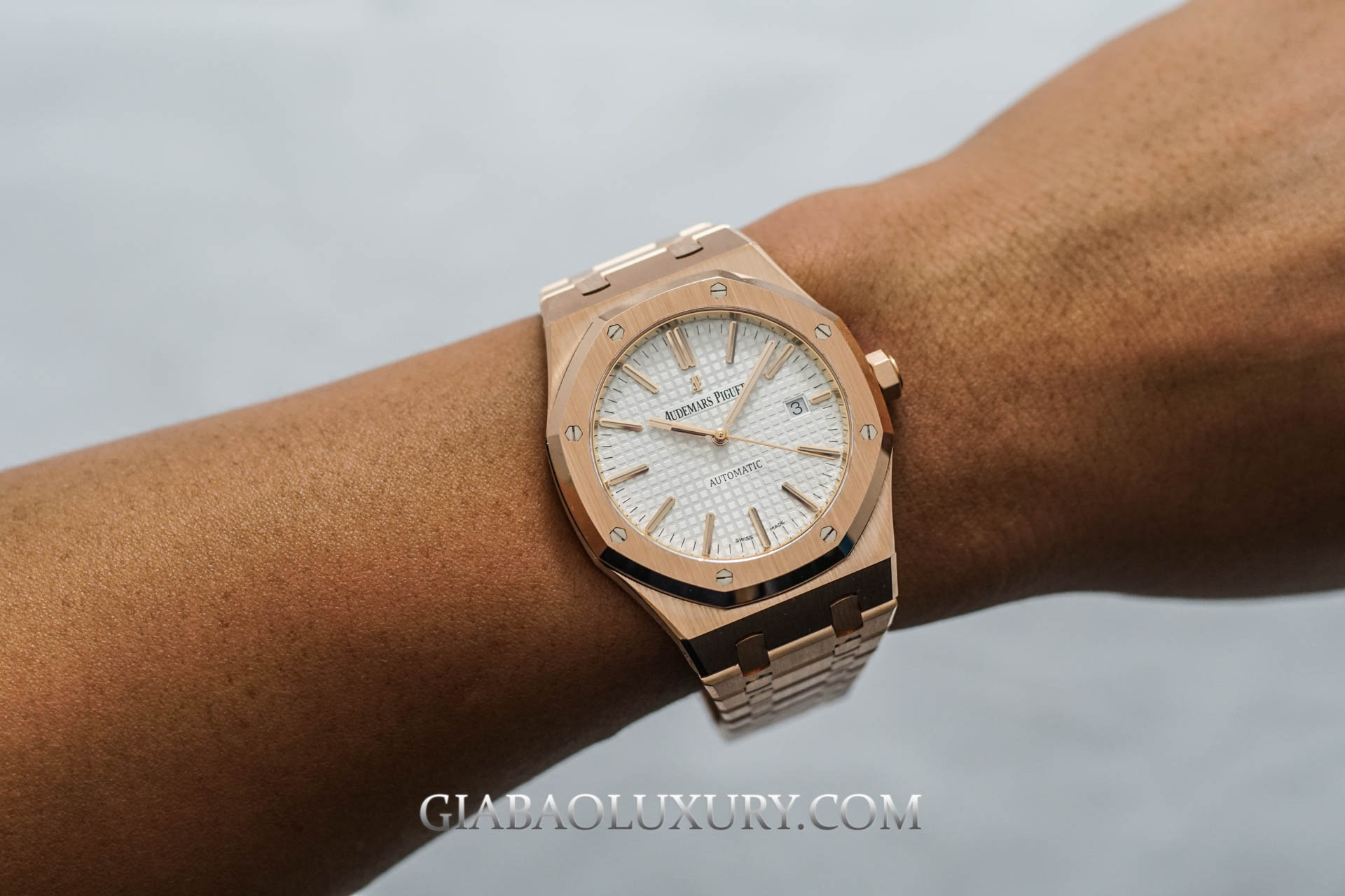 Đồng Hồ Audemars Piguet Royal Oak Selfwinding 15400OR.OO.1220OR.02