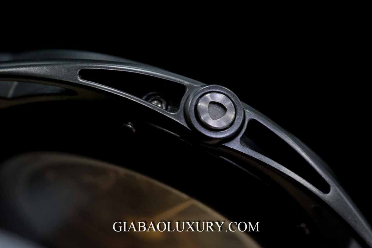 Đồng Hồ De Bethune Black Matte Zirconium DB28Z